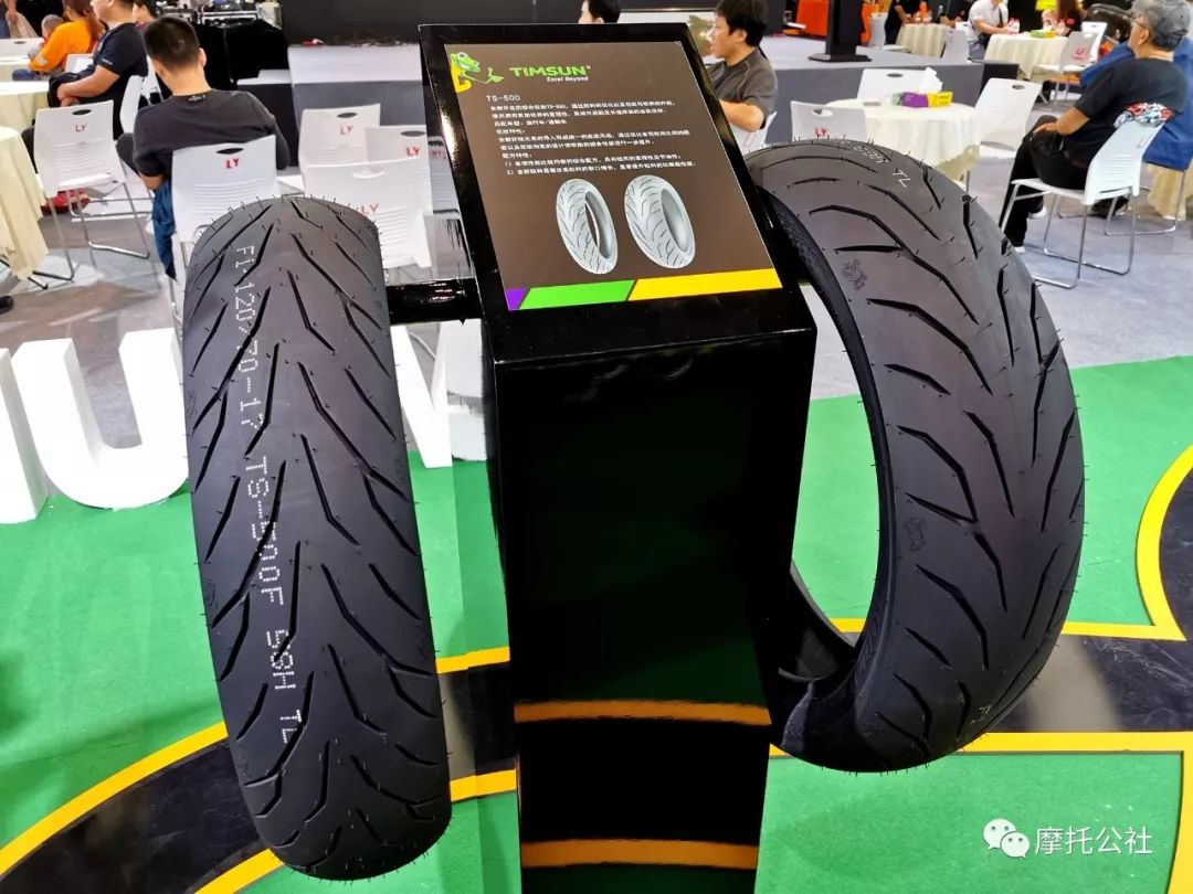 2019腾森壁虎骑士亲吻大地之旅收官重庆摩博会三款新品亮相