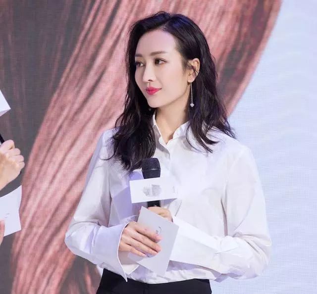 虽说王鸥的演技不错,更是搭档过很多实力派演员,如胡歌,张嘉译等,塑造