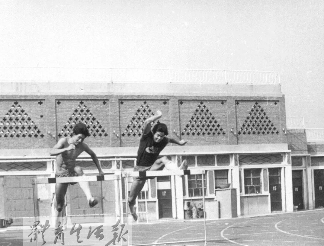 参加世界大学生运动会