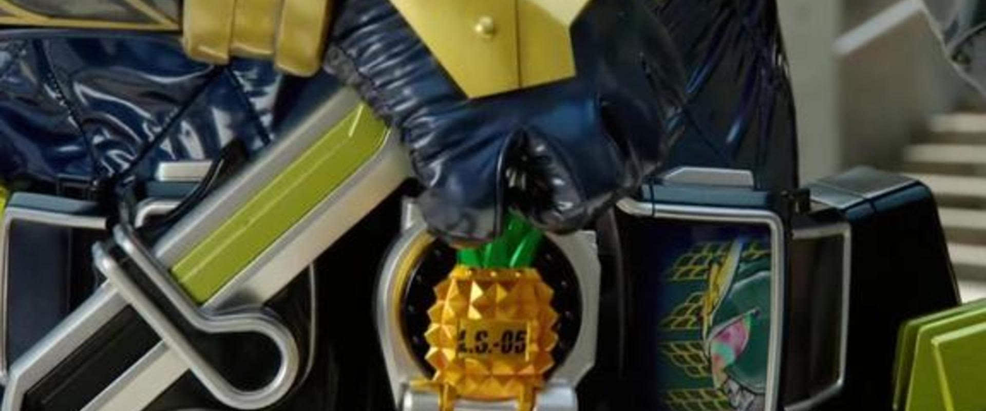 假面骑士铠武防御力强大的菠萝形态