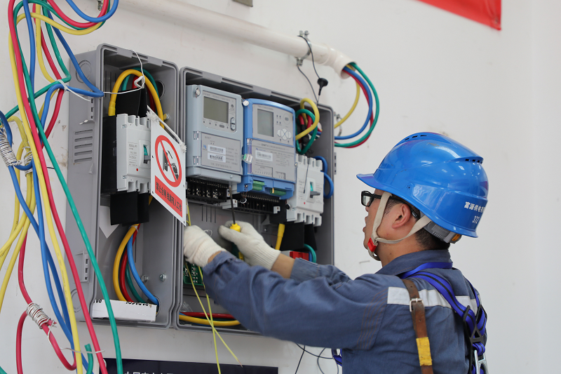 南网云南曲靖供电局举办装表接电专业和低压配网运维专业技能竞赛