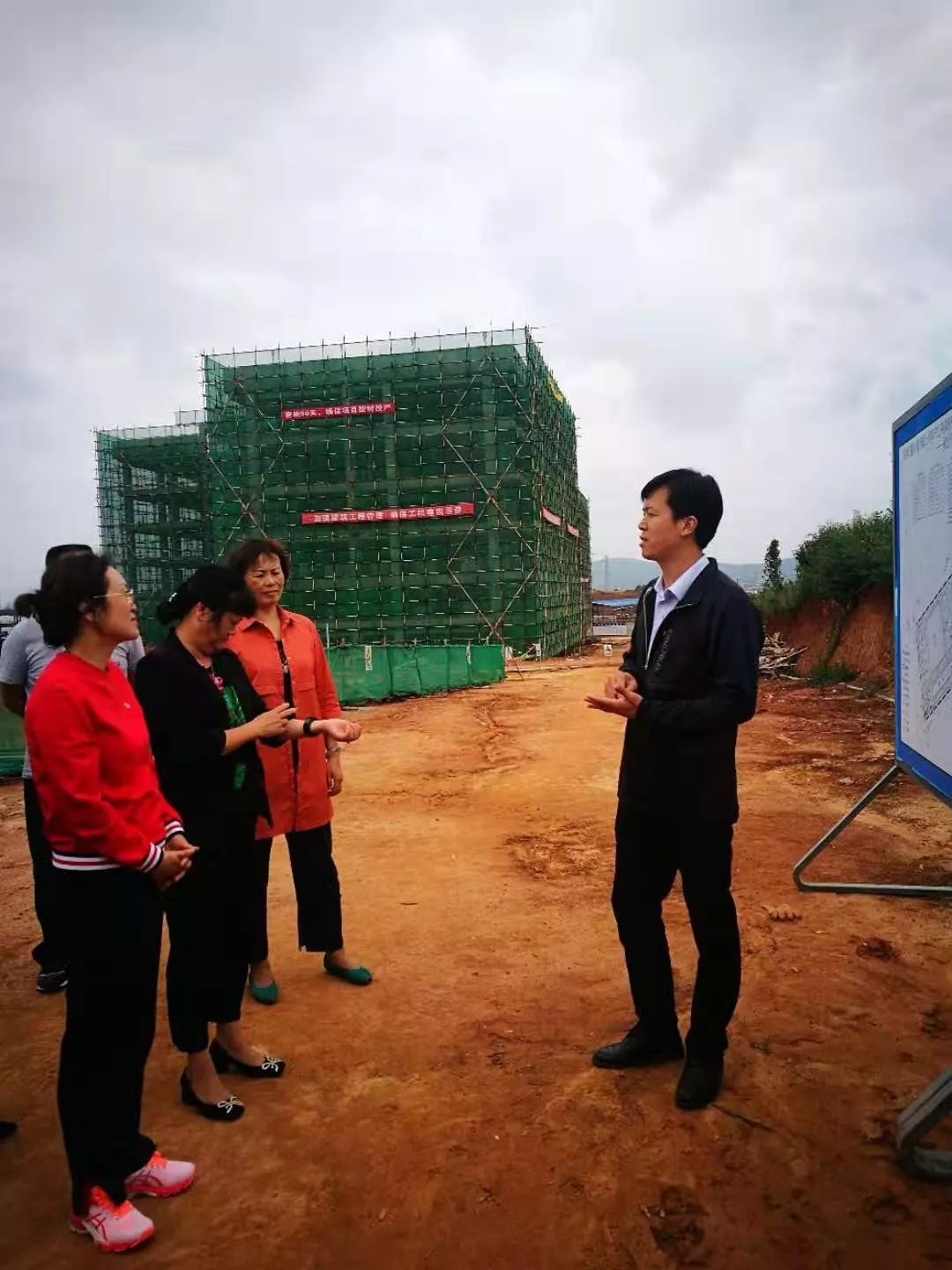 区防洪指挥中心;沾益西河公园片区,曲靖圣德中科肿瘤医院;曲靖市麟铁