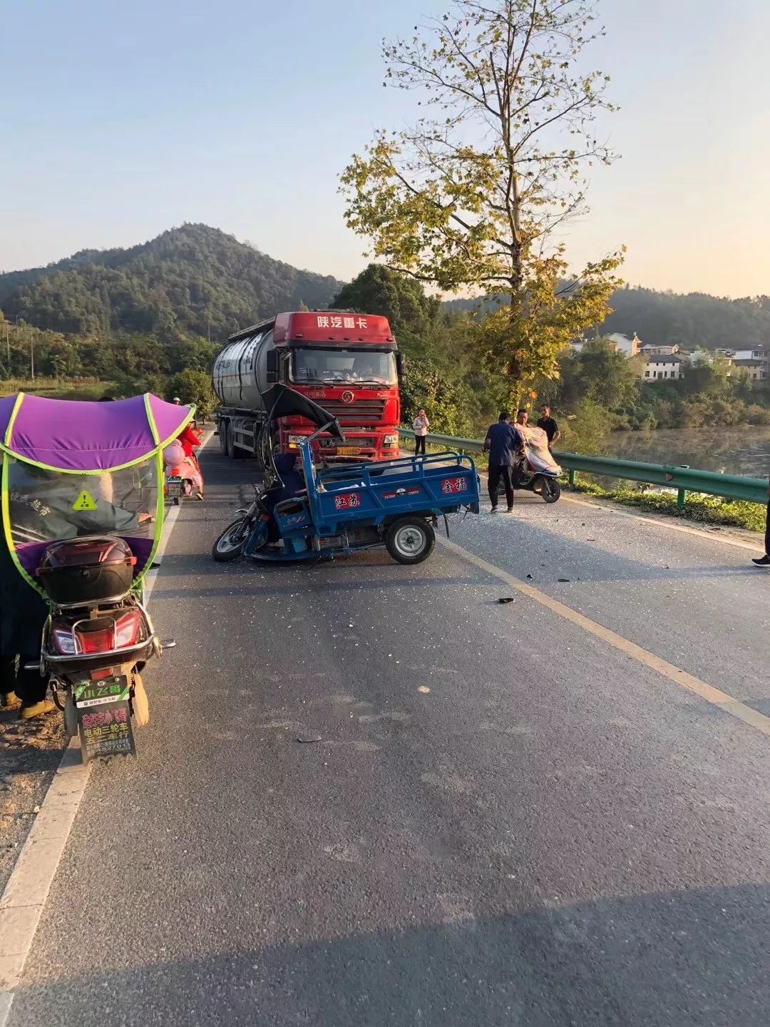 祁门湖南路图片