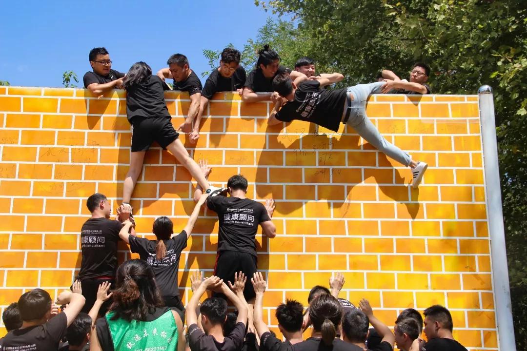 朗骐健身丨熔炼团队突破自我2019年拓展训练营圆满收官