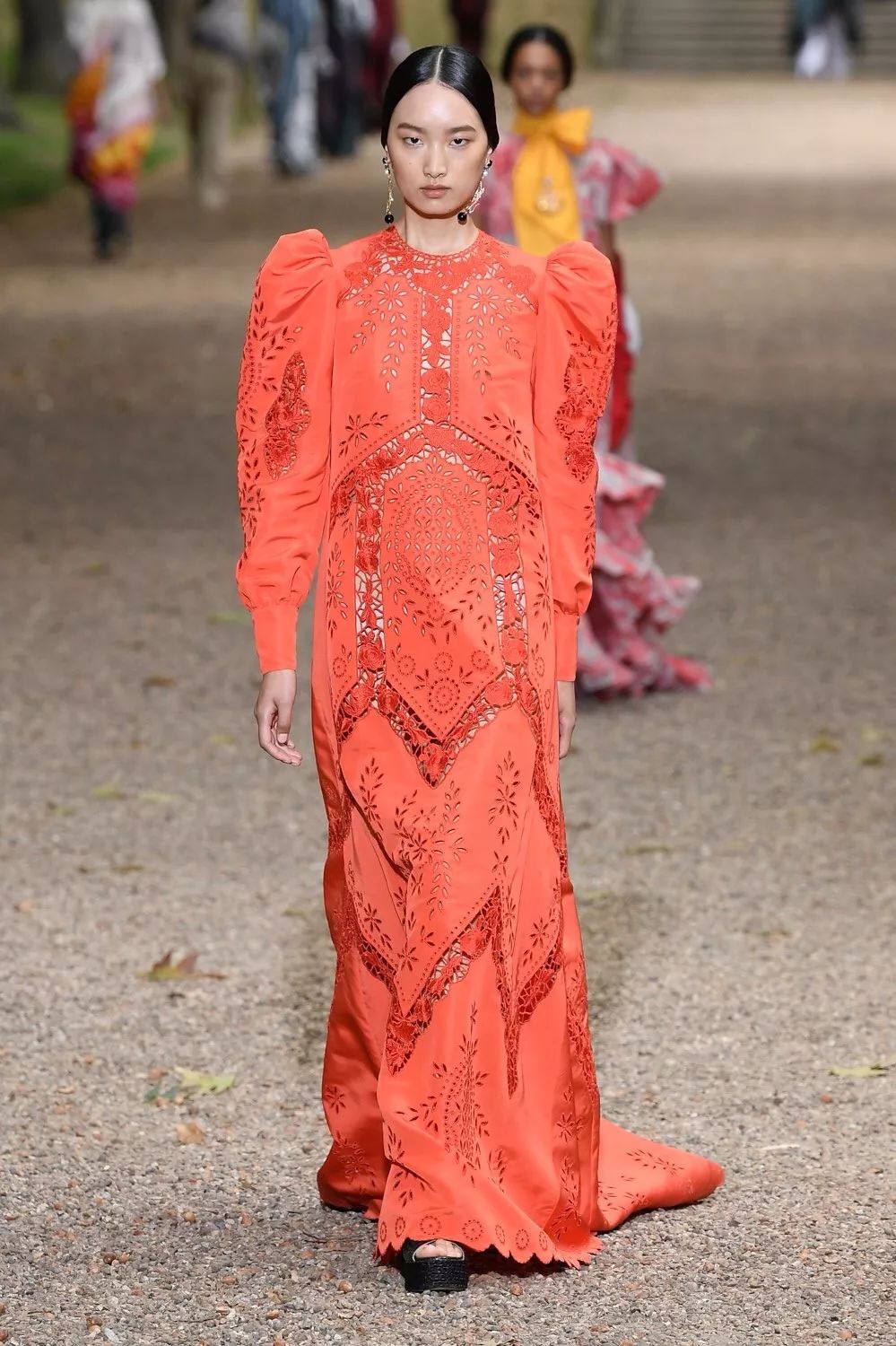 2020春夏伦敦时装周新面孔秀霸军团开启暴走模式