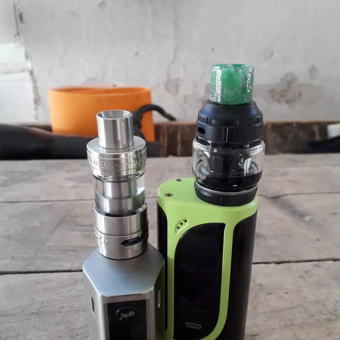 因吸食电子烟导致严重患病,加拿大第一例病患出现在安省