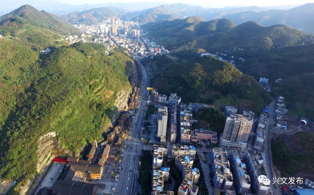 奋进新兴文建设四川南向开放民族区域经济强县