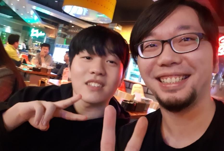 解说长毛的一句玩笑话惹出大事,fpx的ceo和长毛究竟有什么恩怨?_战队