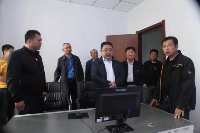 并与赛罕区市场监管局部分领导,昭乌达路市场所执法人员就开展"不忘