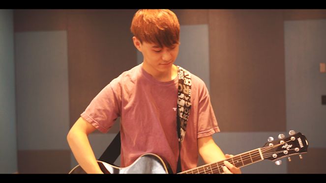 的流行歌手香港大学毕业表演嘉宾钟奇峰暖音心声抒情cmc歌手部部员