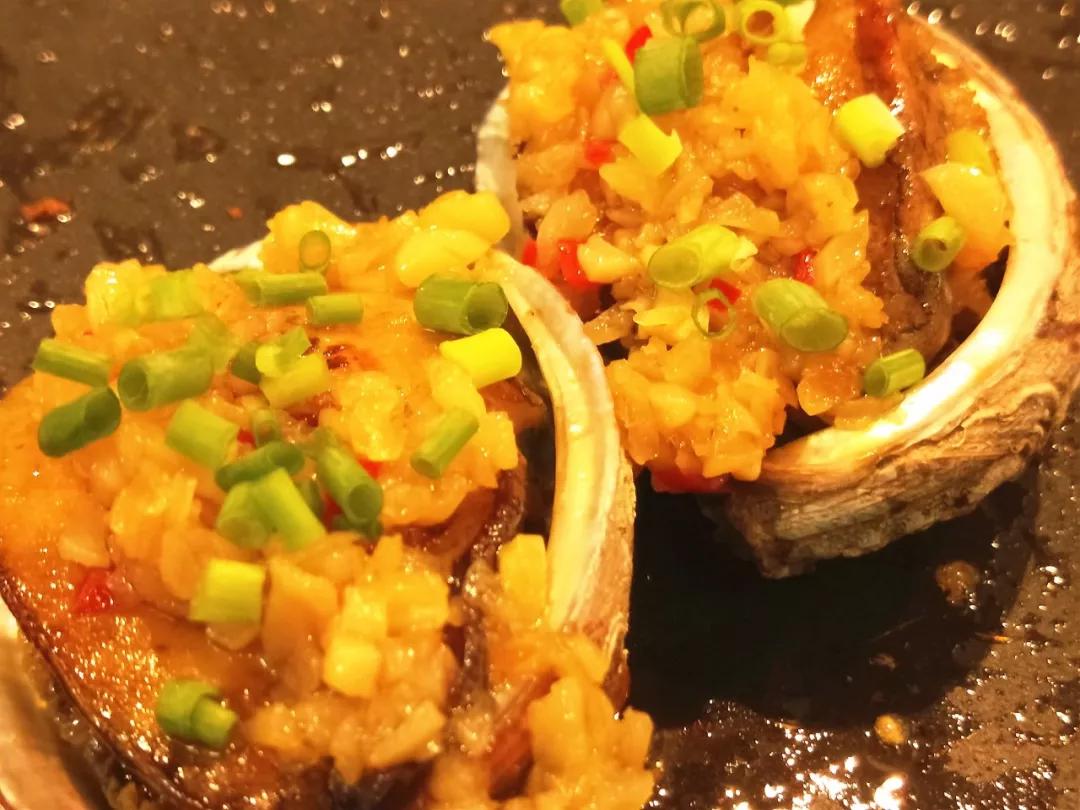 让你垂涎欲滴的铁板煎鲍鱼来阿伟海鲜楼感受舌尖上的美味风鲍