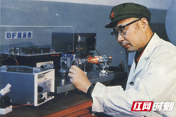 生命之光为强军旋转追记中国激光陀螺奠基人高伯龙院士