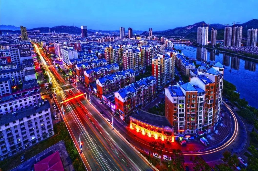 凤城市街景图片