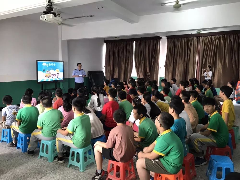 长福寺小学新埭中学监制:马亮春审核:章宇供稿:俞超杰