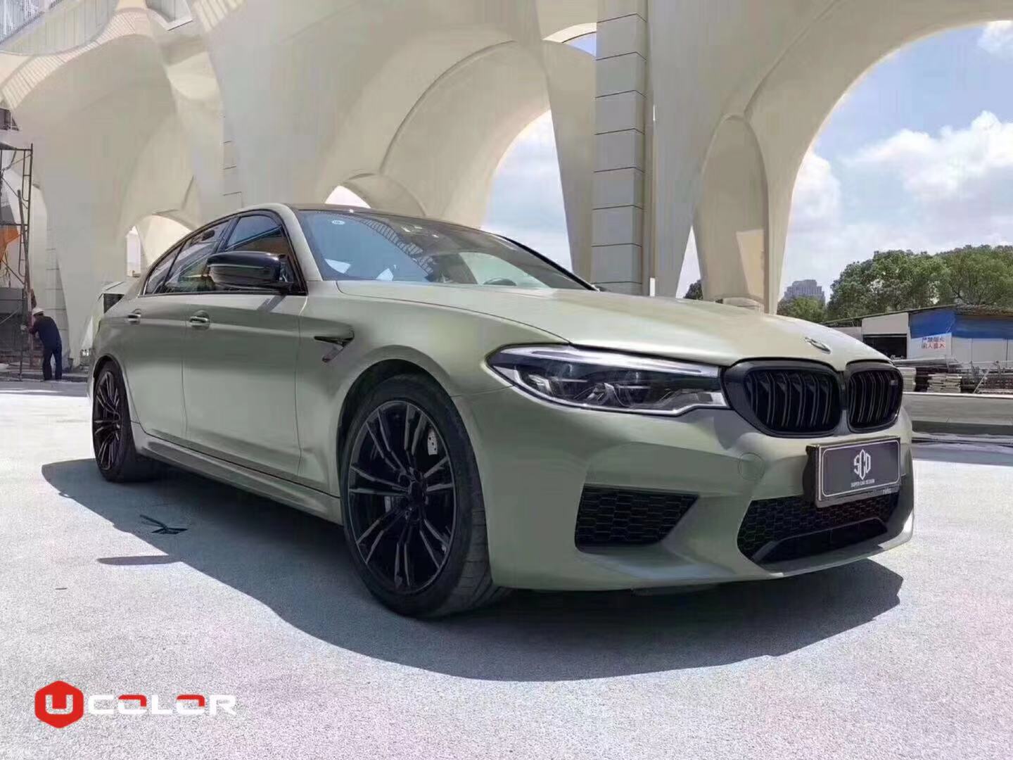 宝马汽车改色超亚卡其绿