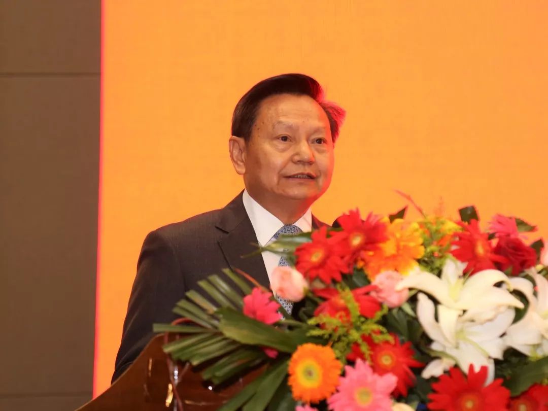 省沧州市渤海新区管委会常务副主任李华峰分别在庆典活动上发表致辞