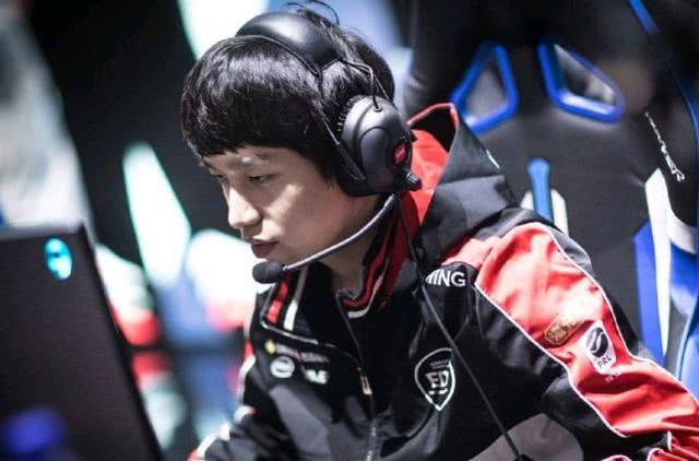 休赛期厂长都干了哪些事绝大部分都是为了edg战队