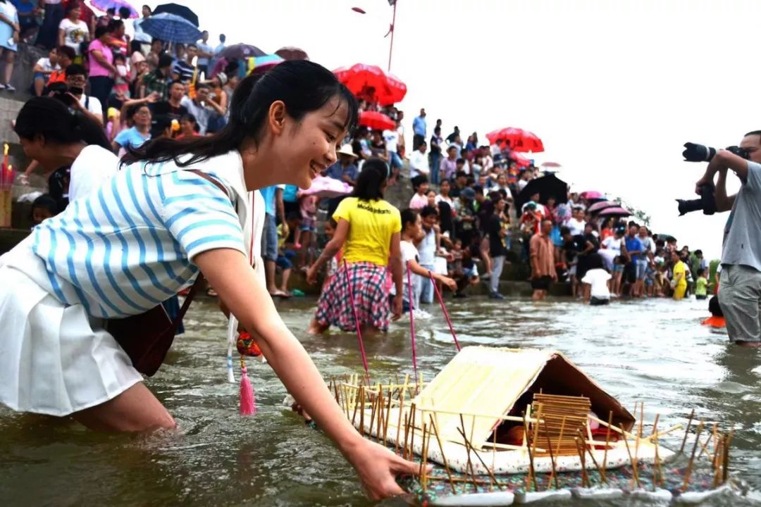 分享悠悠渡河公南宁上林的独有民俗
