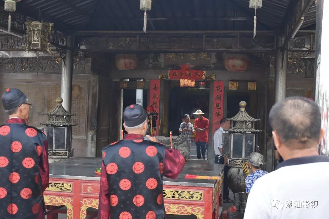 74两英镇河浦乡恭请圣母娘娘和诸位福神莲鴐出游