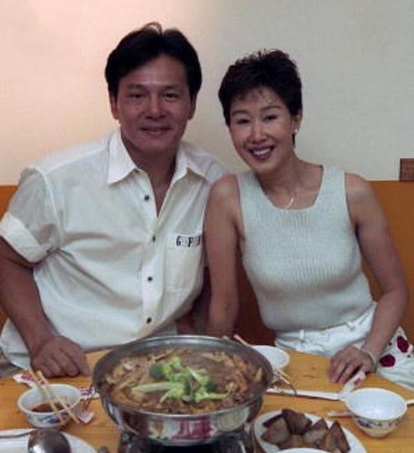 原创任性老太为爱息影30年后身价过亿61岁却要复出拍戏