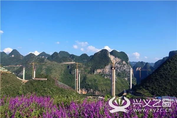 兴义环城高速已见雏形 峰林特大桥火热建设中_丰都