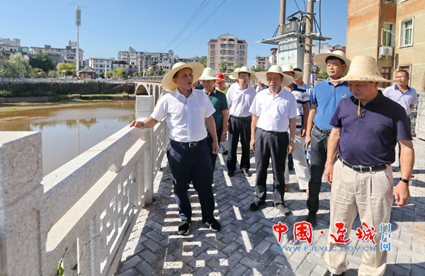 城建重点项目工作,县人大常委会主任江维民,县人民政府副县长赖育忠