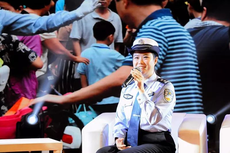 南京交警女子中队十岁了67最美基层民警候选人廖超分享女警故事