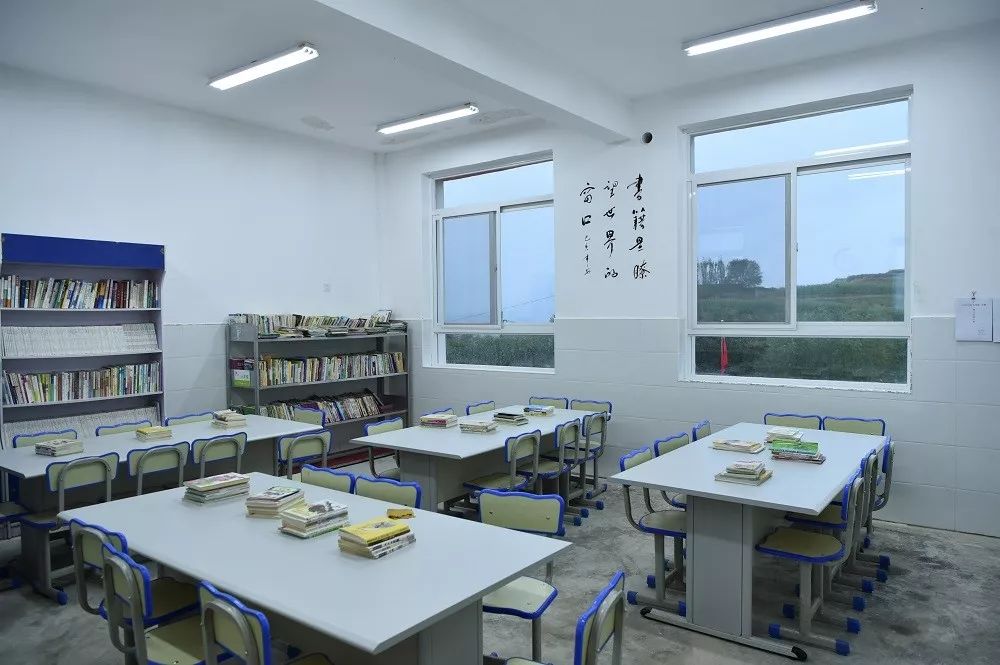 中国三星贫瘠土地开出梦想之花18所希望小学竣工透视三星教育扶贫