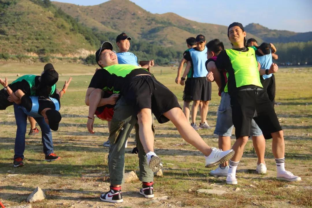 朗骐健身丨熔炼团队突破自我2019年拓展训练营圆满收官