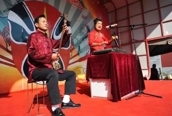 届时竹马会,山东琴书,鲁南大鼓,鲁南皮影戏,山东快书,淮北大鼓,二鬼