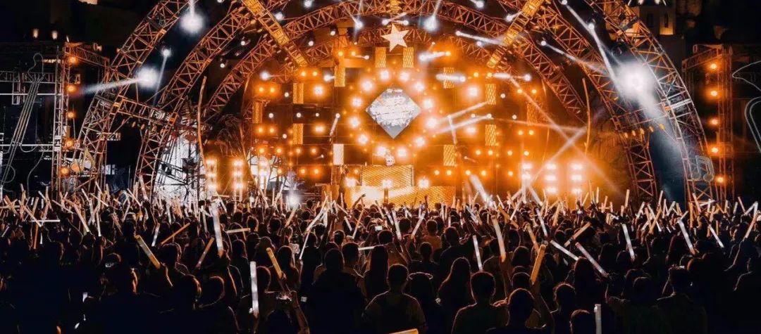 国庆库布齐沙漠共赴一场千人沙漠音乐穿越之旅