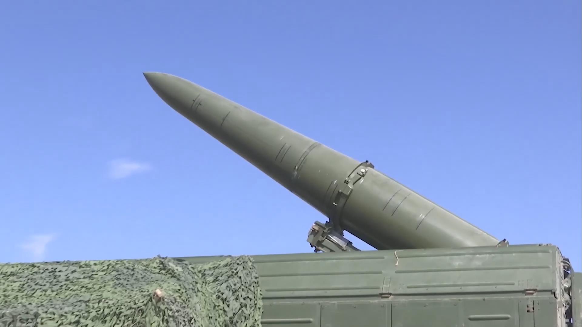 超硬核瞬间俄曝光王牌导弹硬砸命中目标画面它号称欧洲克星