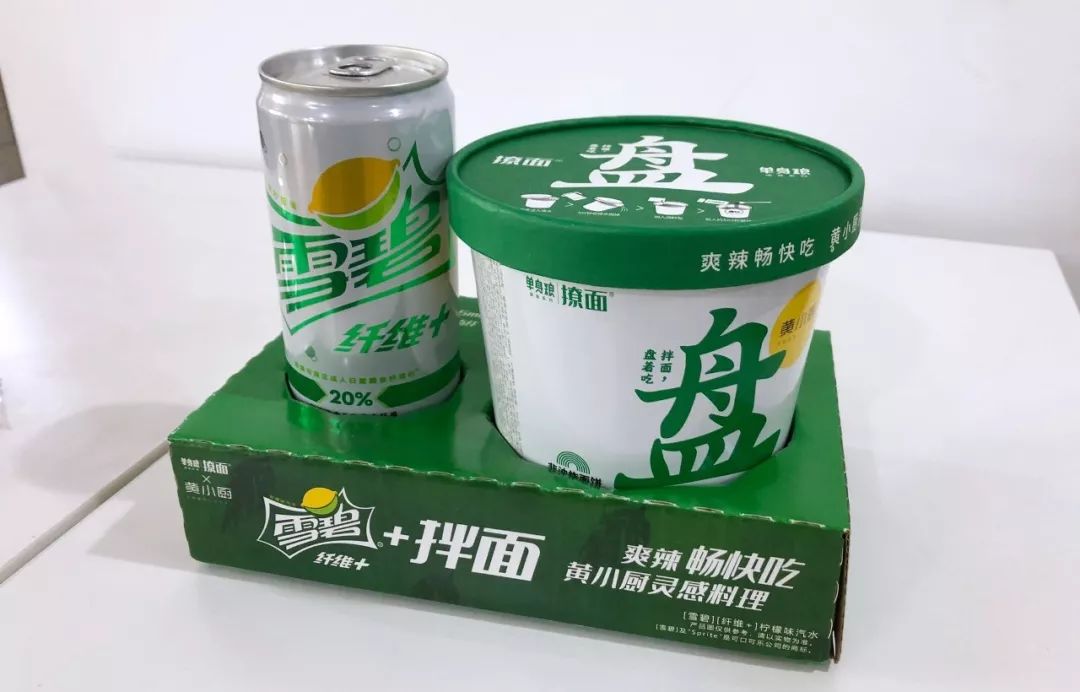 雪碧泡面挑战史上最奇葩黑暗料理