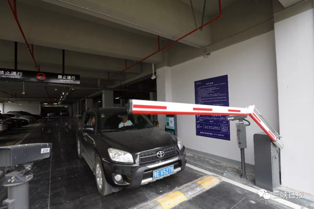 宜昌东站立体停车场试运营两大亮点吸睛附收费标准