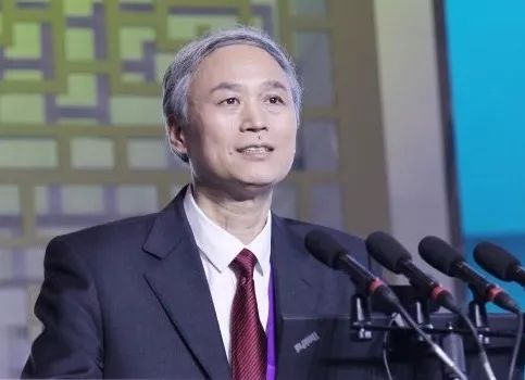 会副秘书长王大方先生,中华国际医学交流基金会副理事长王云亭女士