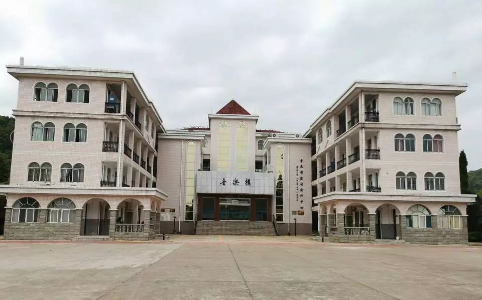 滁州学院琅琊校区图片