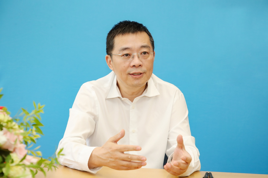 精锐教育成立国际学术顾问委员会任聘包凡一为首席专家