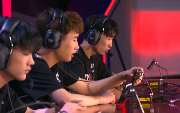 你是赛评师:伪装时隔293天回归kpl,你觉得他表现有几分?