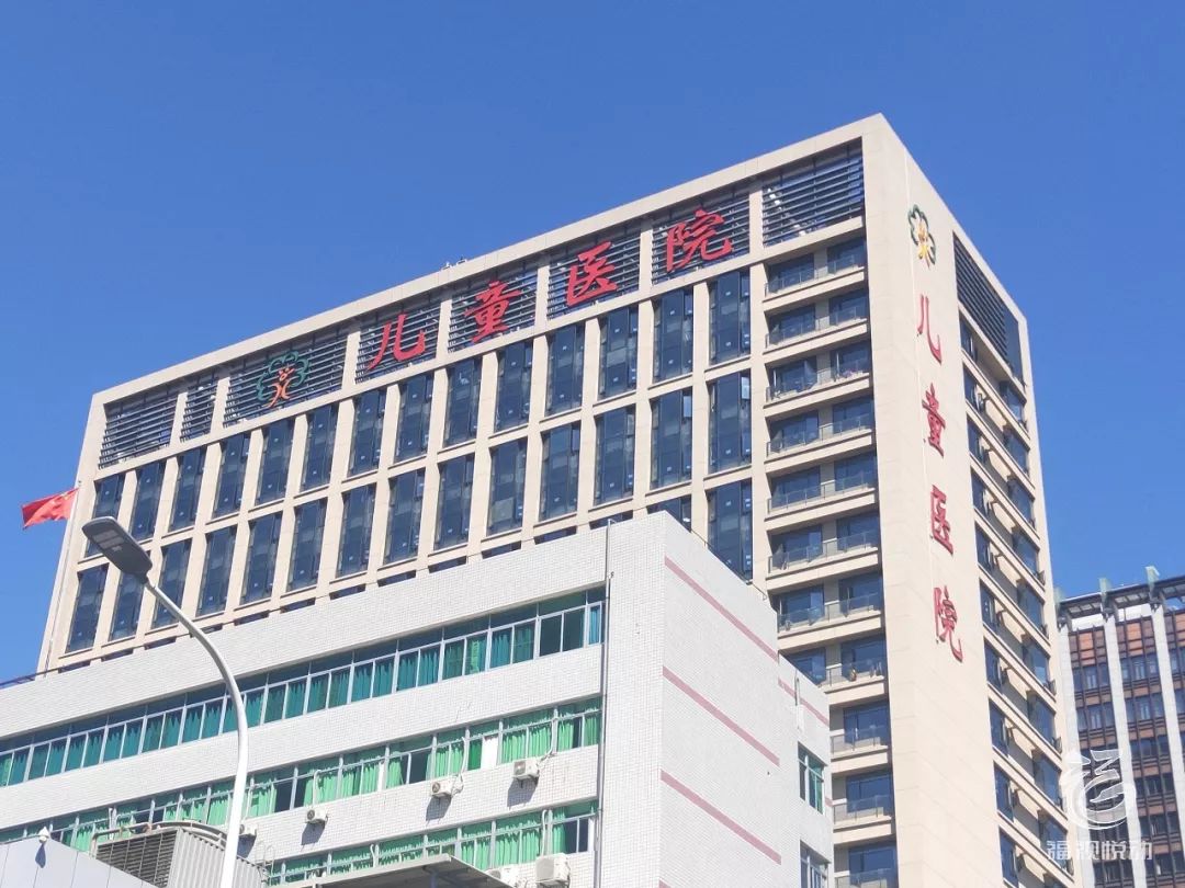 将浩浩送去了福州儿童医院不过还是第一时间没有发现任何伤痕虽然当下