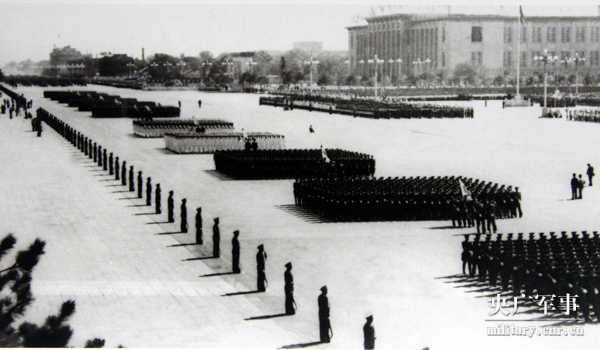 阅兵·档案|1959年国庆阅兵:参阅武器国产化程度提高