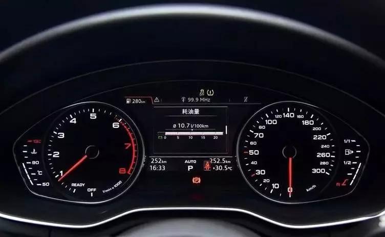 往往一些新手司机跑个3000公里,5000公里就忍不住想去保养朋友们这个