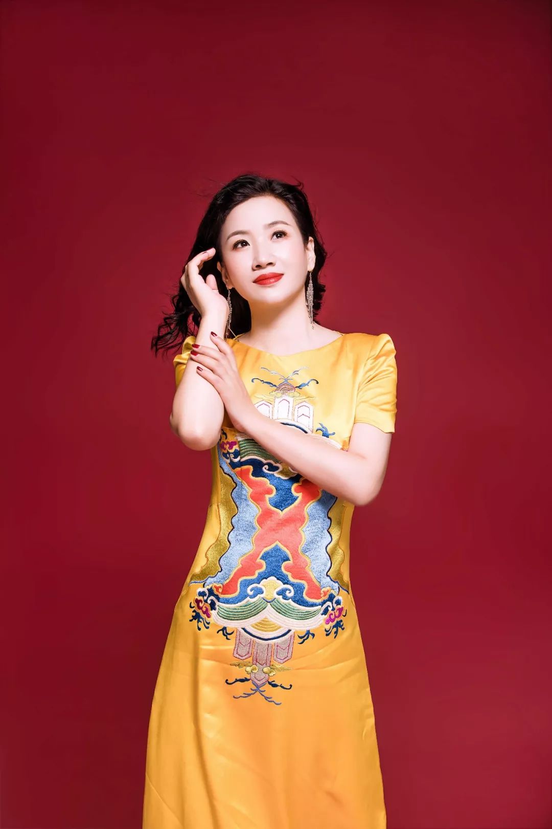 速看临沂这个人受邀担任星光大道评委