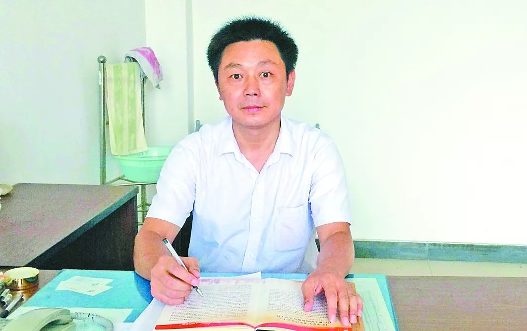 和县第一中学教师吴光华从事英语教学工作十多年来,张桂霞曾荣获全国