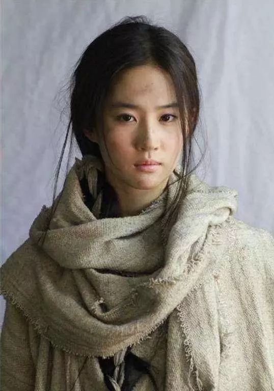 明星灰头土脸成什么样?黎明像流浪汉,赵丽颖面黄肌瘦惹人怜!