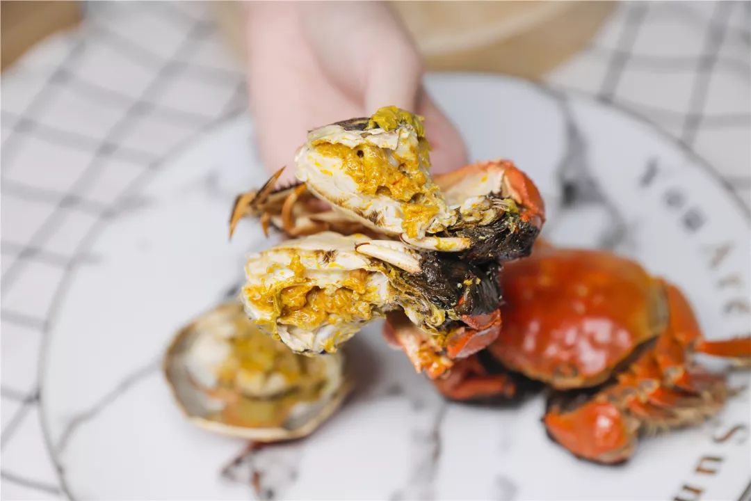 ¥198抢阳澄湖大闸蟹!"鲜"到灵魂出窍,我先吃为敬!_蟹黄