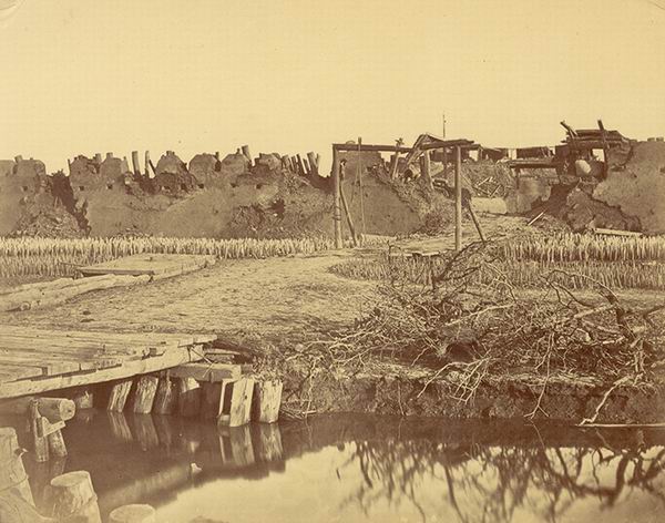 1860年镜头下的北京城墙香港全景朝鲜囚犯与日本艺伎