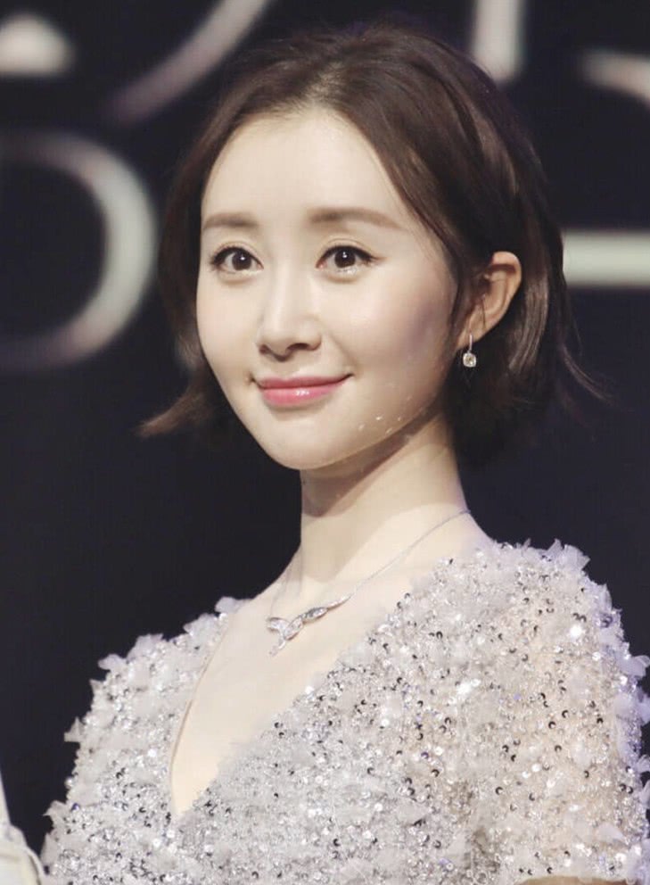 原创刘亦菲舒畅:有种金粉世家,叫"我用身高衬托你的腿长",羡慕!