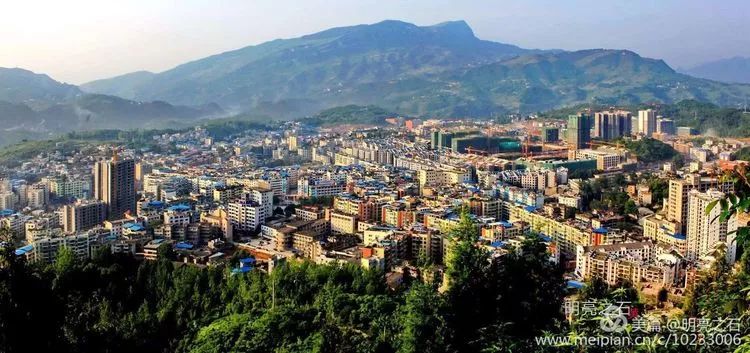 正安县城新老对比你还记得她曾经的模样吗