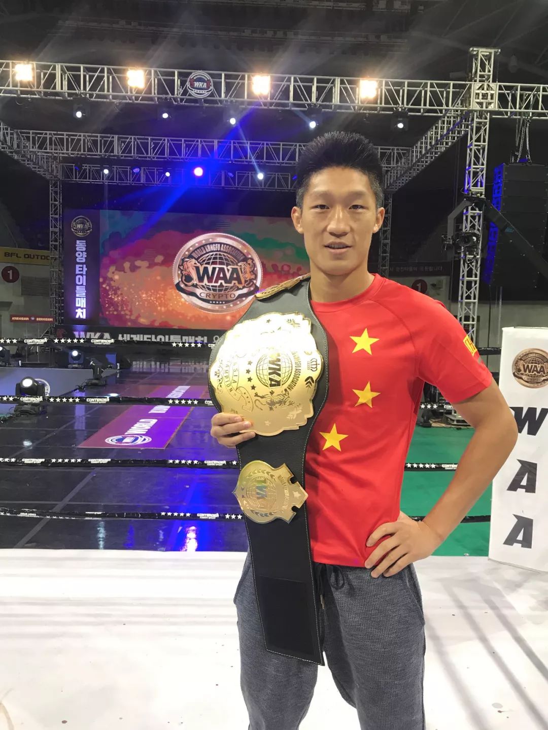 预告| 三战世界第一的自由搏击冠军!转战拳击挑战全国冠军!