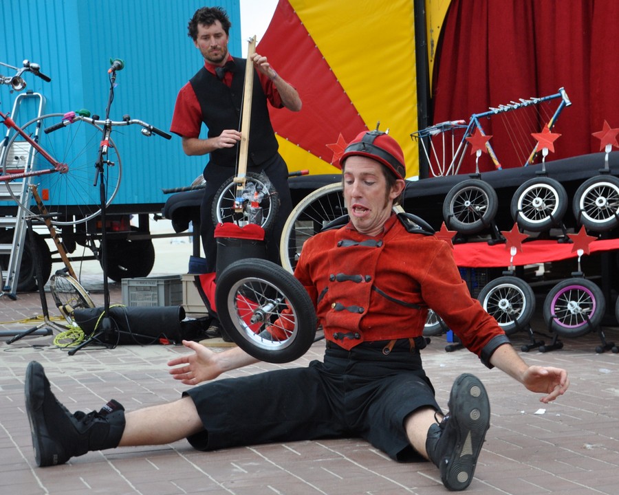 国庆来武汉欢乐谷国际魔术节200余场街头魔术秀陪你玩转七天长假